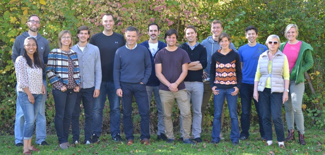 GroupFoto2017crop.JPG
